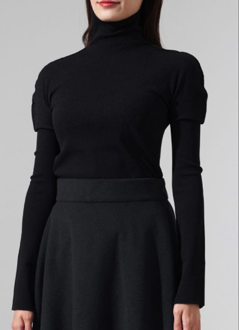 専用になりました★ノーソーイングニット　リブハイネック　ブラック