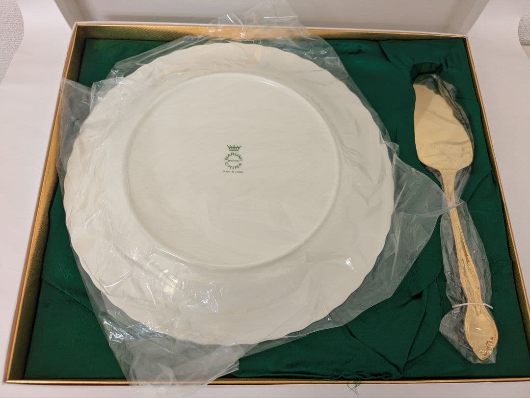 【未使用】ナルミ ルーシーガーデン 大皿・小皿5枚・ケーキサーバー 豪華セット