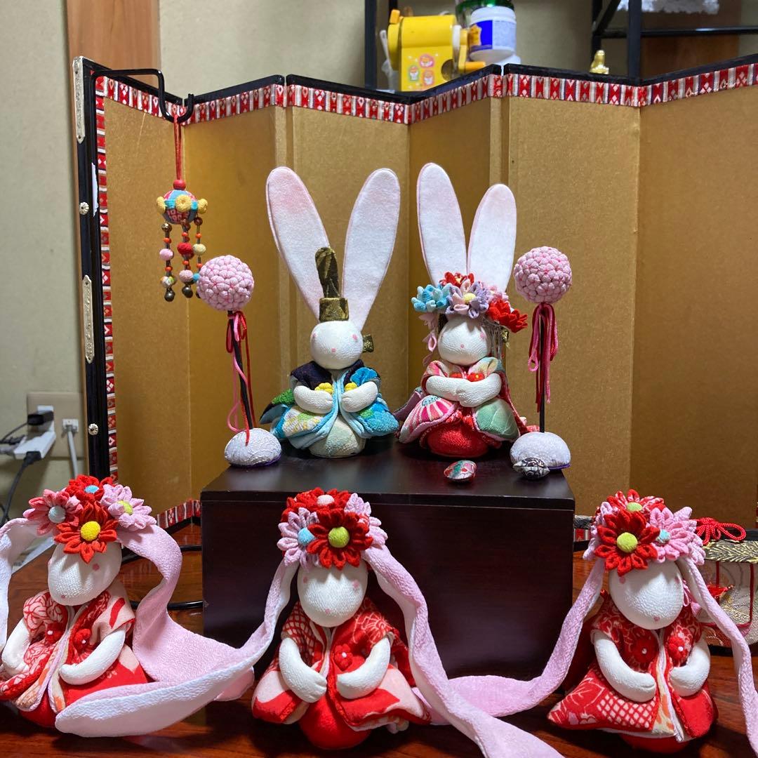 ウサギの雛人形　付属品は別売