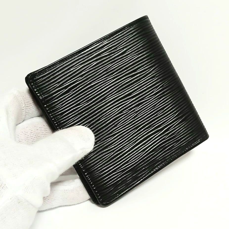 ★美品★ルイヴィトン★エピ ポルトビエ カルトクレディ モネ★二つ折り財布★黒★