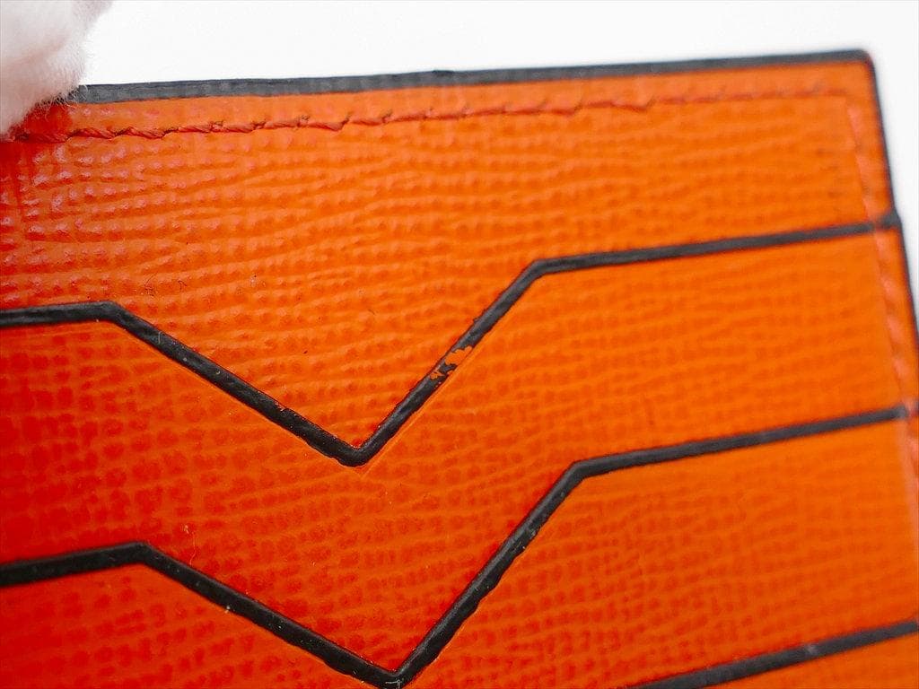 [3422]　良品　＊ヴァレクストラ＊　マネークリップ付き　折財布