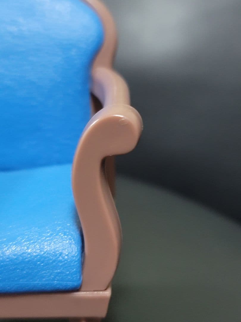 ツイステ　イデアシュラウド　フィギュア