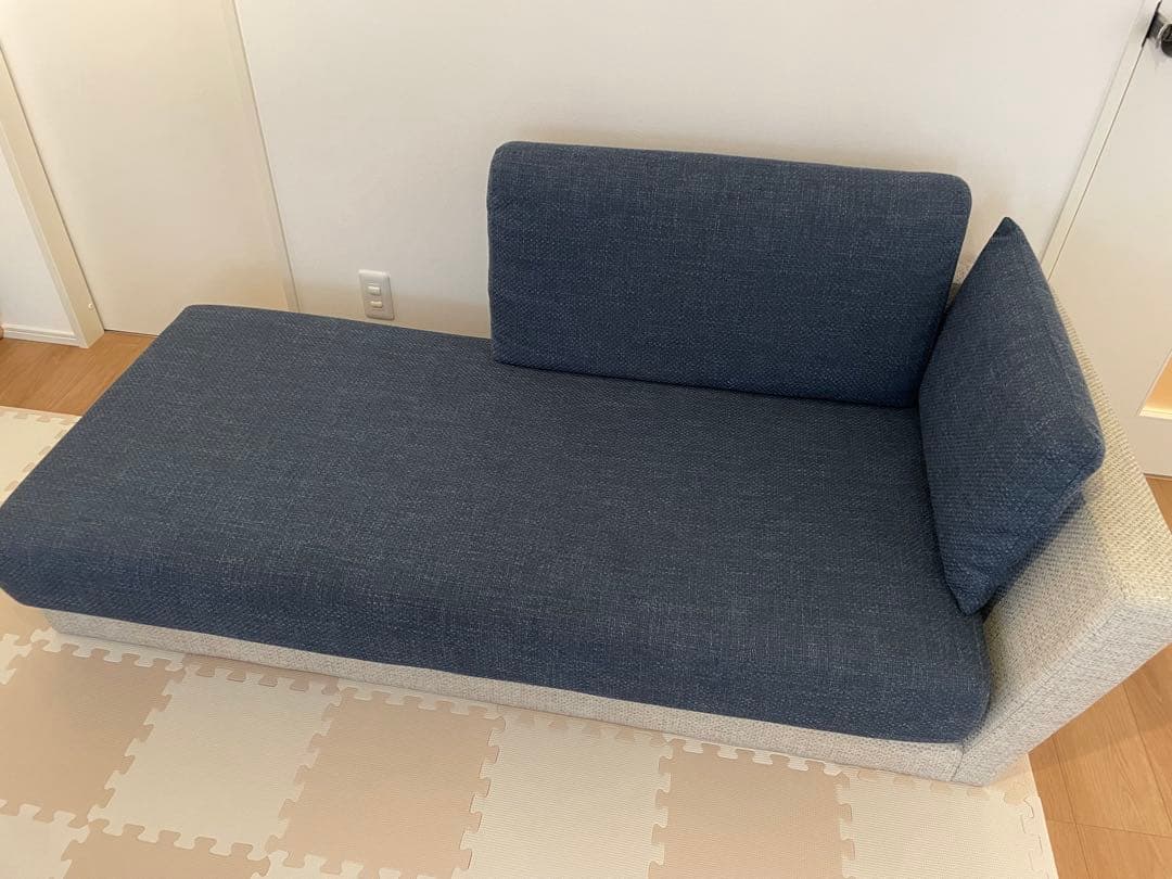 ダークブルー グレー カウチソファ