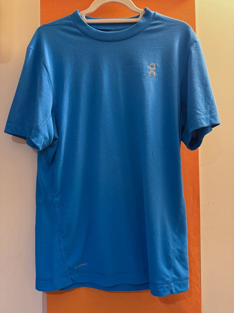 上下セット。Train-t&performance-shorts