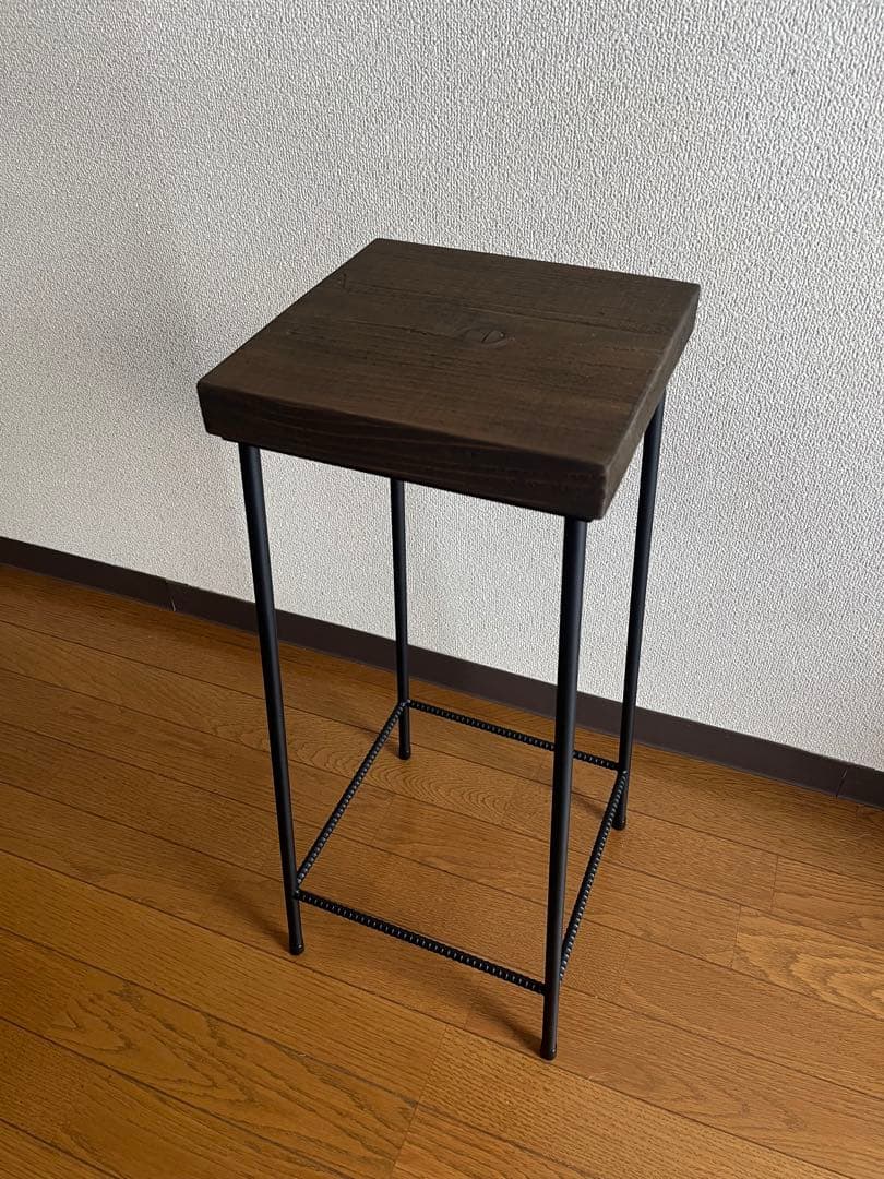 アイアンスツール　高さ64cm サイドテーブル　フラワースタンド　花台　ベンチ