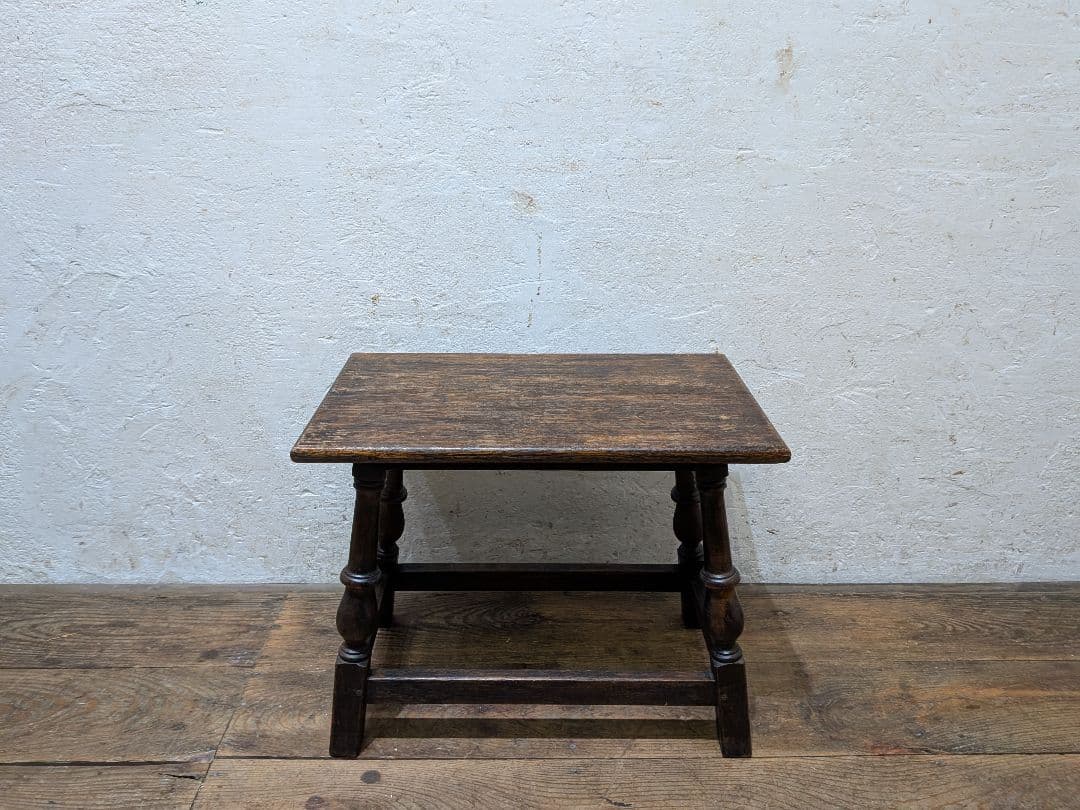 1130 イギリスアンティーク　コーヒーテーブル　カフェ　オケージョナル　英国