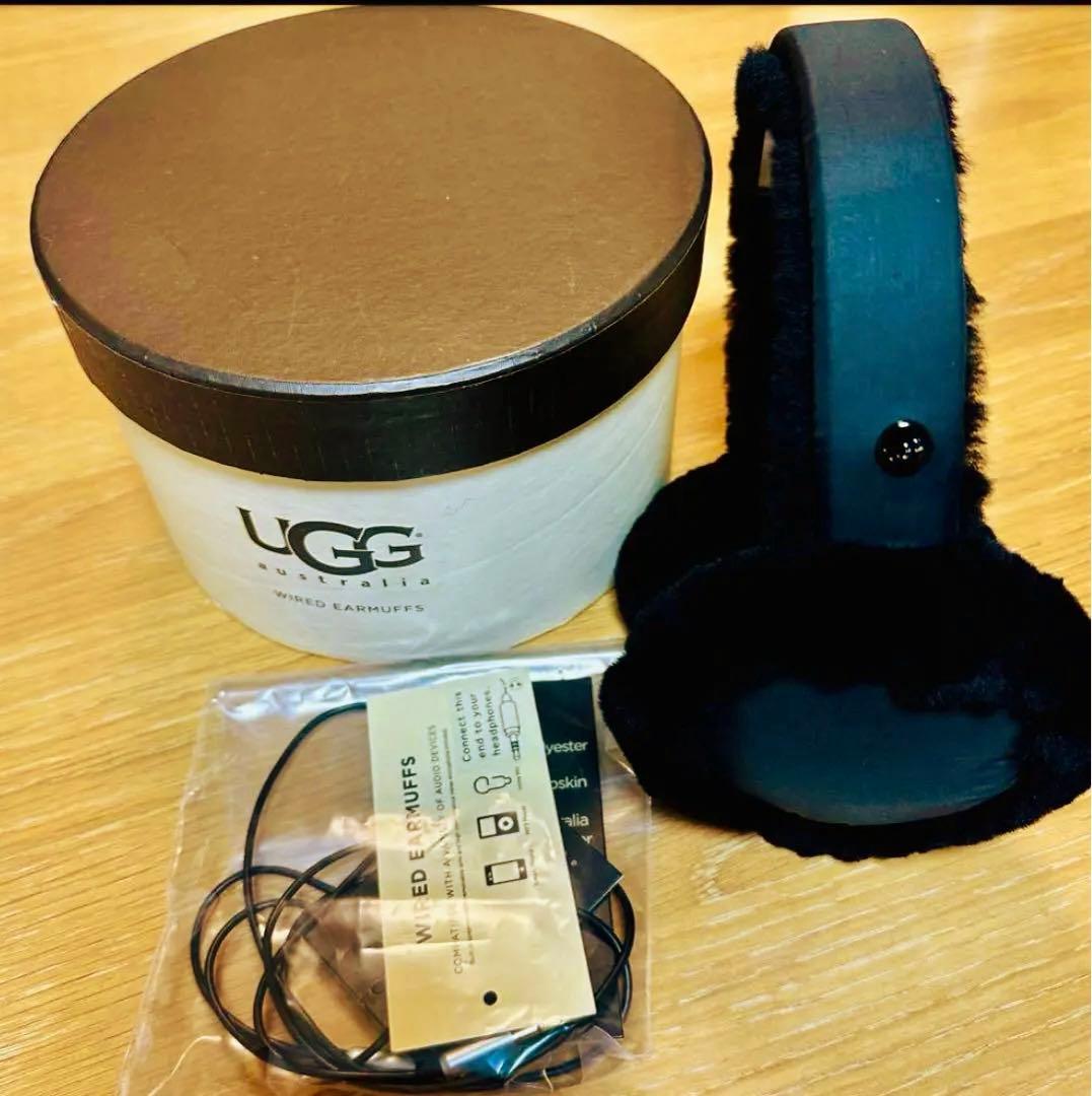 リ*オ様 新品未使用　UGG アグ イヤーマフ イヤホン 耳当て ヘッドホン