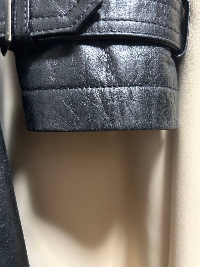 トルネードマートのロングレザーコート