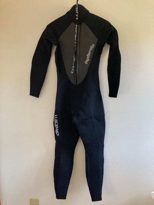 The Realm WETSUIT ウェットスーツ　サイズ6
