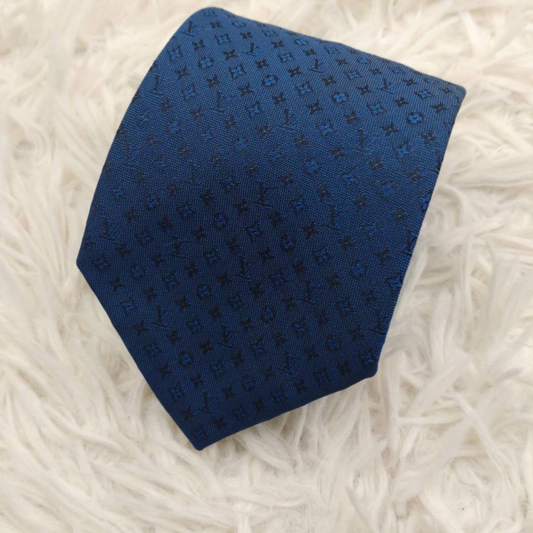 ルイヴィトン 高級シルクネクタイ 総柄（モノグラム） ブルー