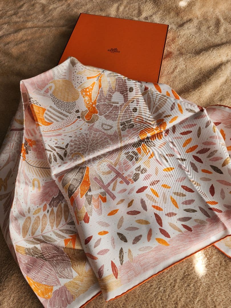 box付 美品【HERMES】カレ90 それぞれの巣作り スカーフ エルメス
