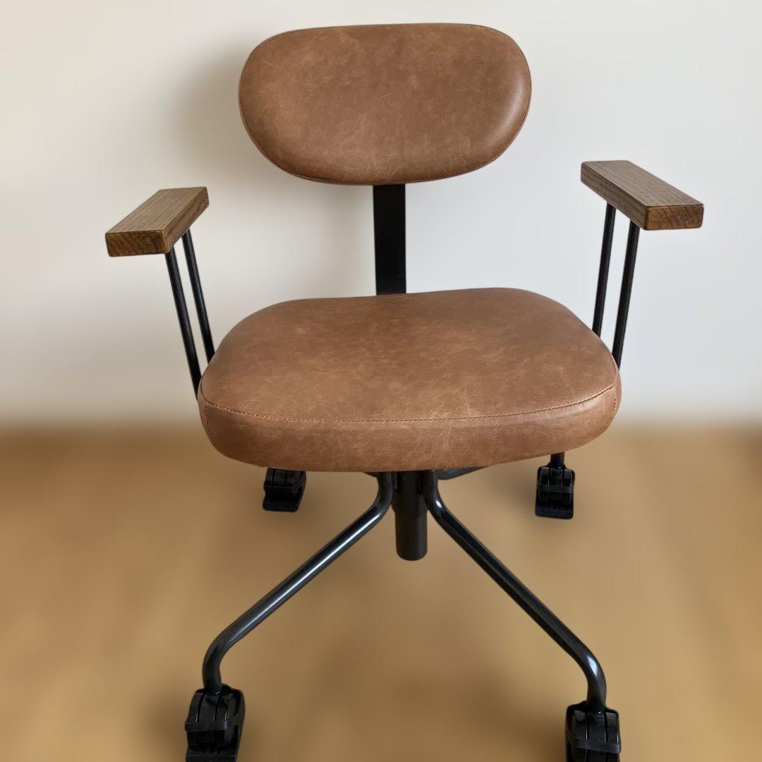 CRASH GATE ランドデスクチェア