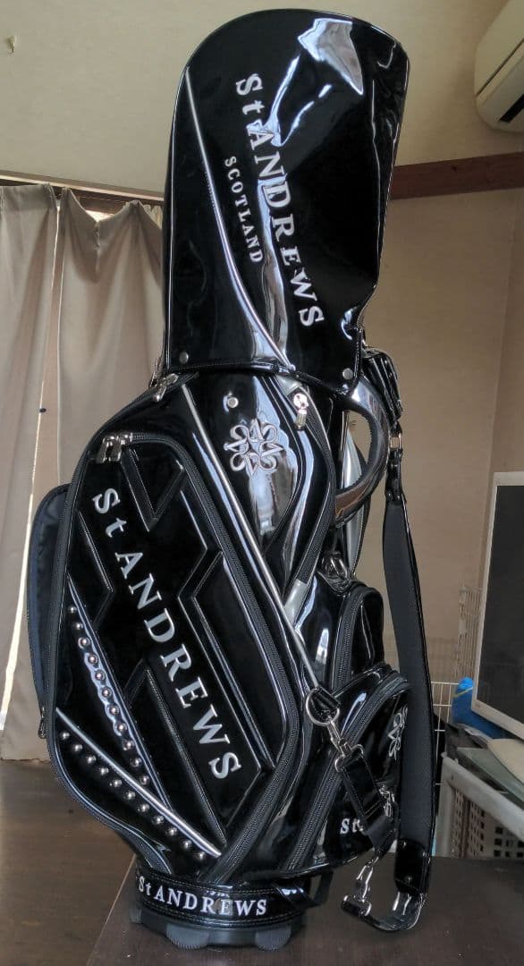 SANDREWS キャディバッグ 　ブラックエナメルと　　　 ヘッドカバーセット