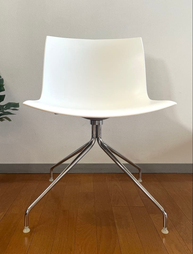 イタリア　arper アルペール カティファ　チェア　① モダン　回転脚　美品