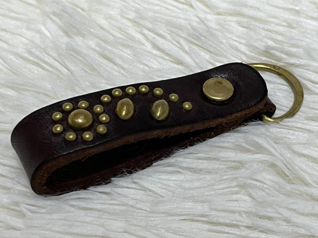 HTC ミディアムウォレット キーホルダー フラワーモチーフ ダークブラウン