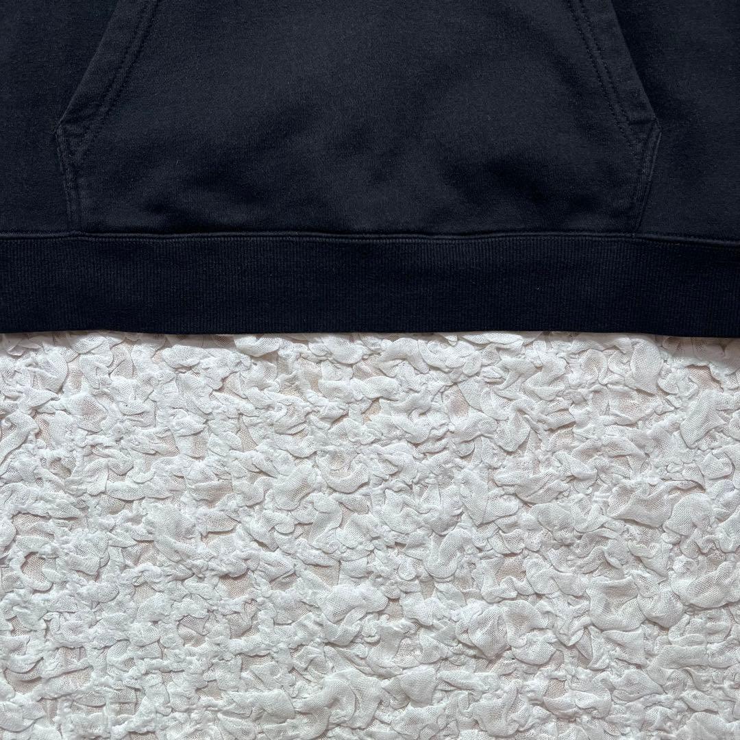 『超人気』　ステューシー　パーカー　パイル刺繍ロゴ　アーチロゴ　ブラック　【L】