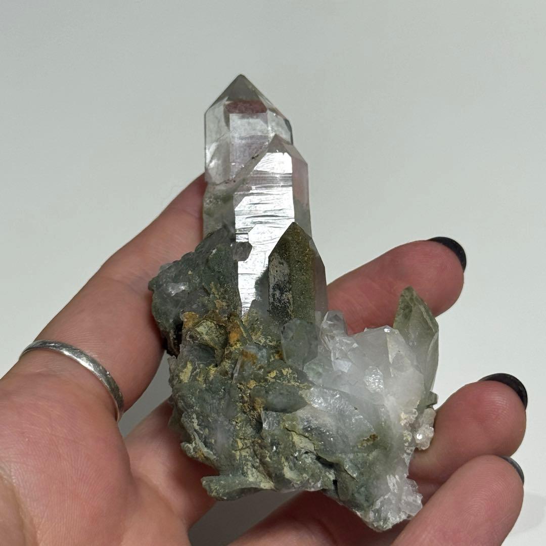 ヒマラヤ水晶　ガーデンクォーツ　原石　69.5g NO.173