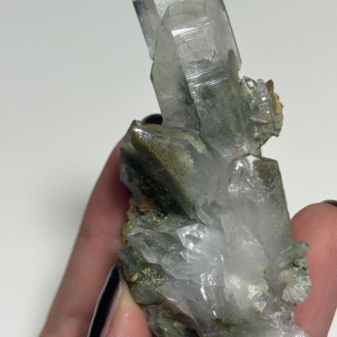 ヒマラヤ水晶　ガーデンクォーツ　原石　69.5g NO.173