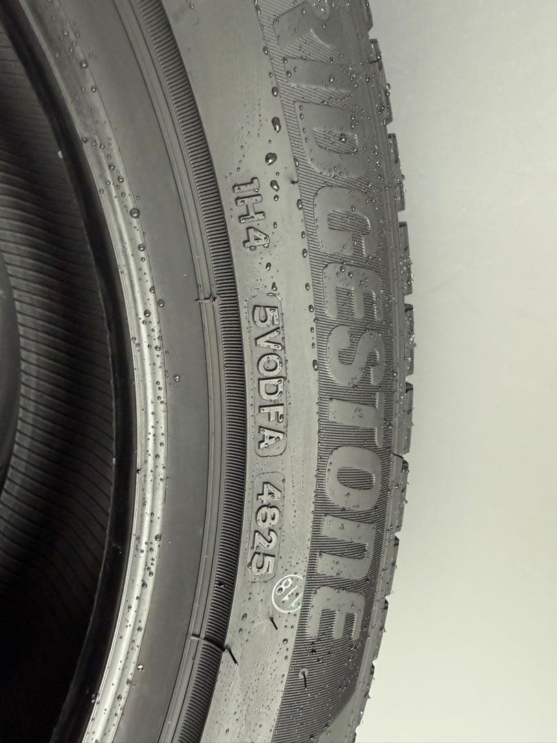 ブリヂストン　wz-1 新品未使用　スタッドレスタイヤ　18インチ　4本セット