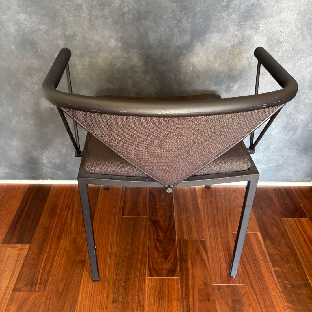 ポストモダンデザインの椅子 ミッドセンチュリー スペースエイジ ヴィンテージ