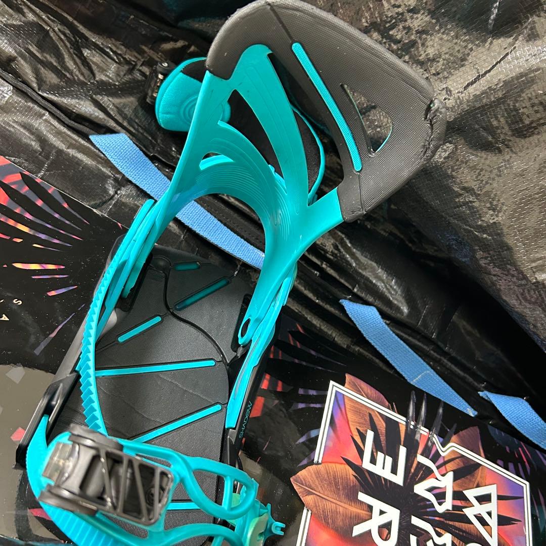 【Salomon】ビンディング付　板 wonder 139cm ホログラムS