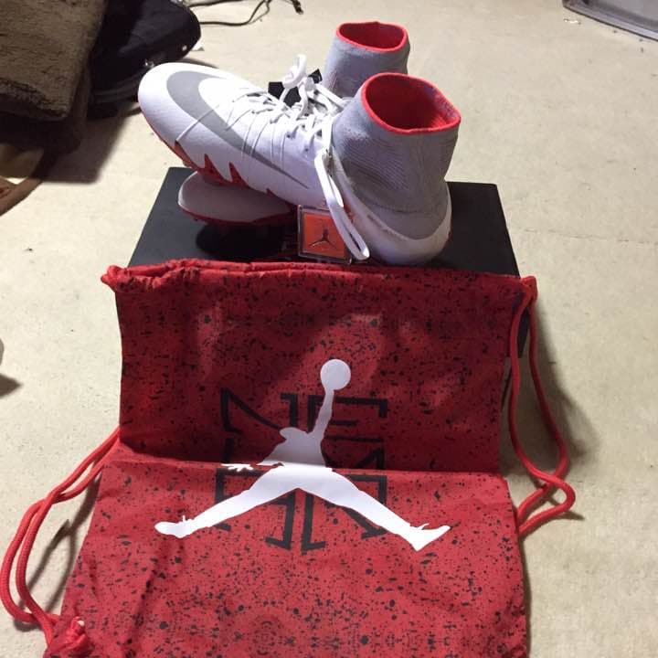 ハイパーブェノムネイマール×ジョーダンコラボ