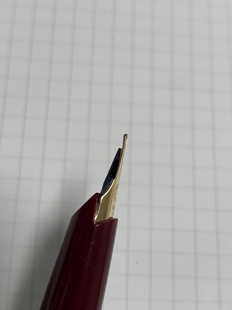 美品箱付き　モンブラン　クラッシック　ボルドー軸　万年筆　14K 585