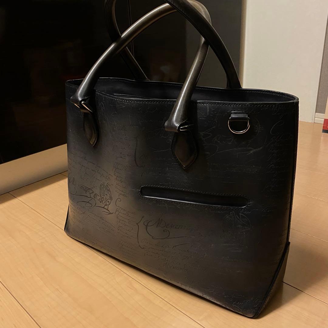 美品!定価55万　新ロゴ自立◎berlutiベルルッティトゥジュールトートバッグ