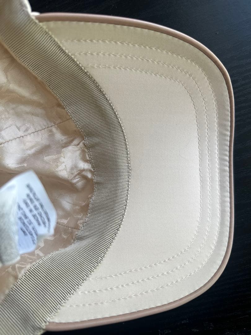 MaxMara ベージュキャップ