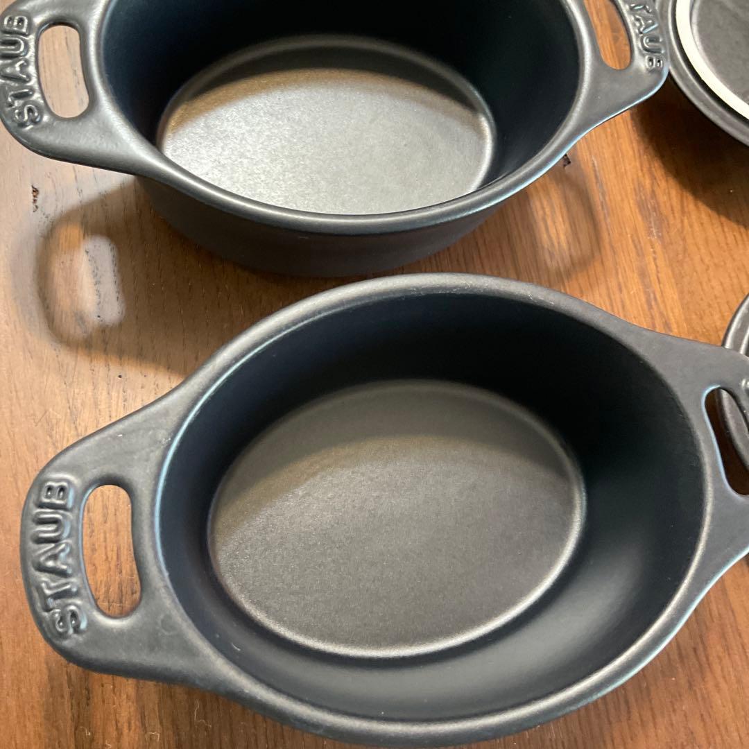 レア　ストウブ　STAUB マットブラック　ミニココット11cm セラミック　皿