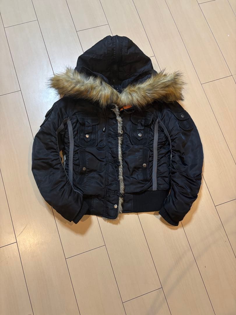 極美品⭐︎Avirex ブラック　レディース