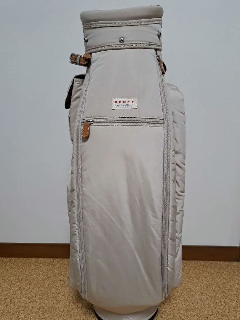 美品オノフGOLF ゴルフバッグ・キャディバッグ ベージュ