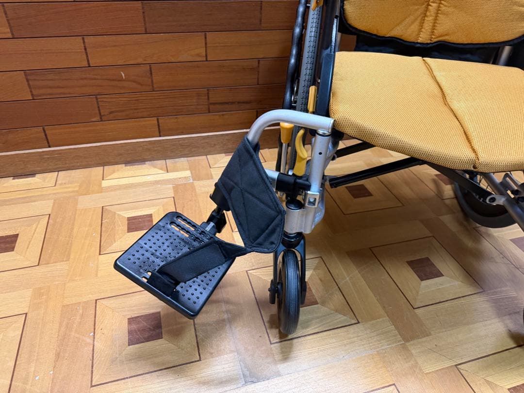 松永製作所 ネクストコア ミニモ 介助用 車椅子 ライトグリーン