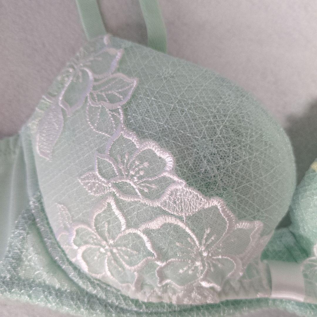 サルート　ワコール　新品　ブラB75/ショーツL　リボンブラ