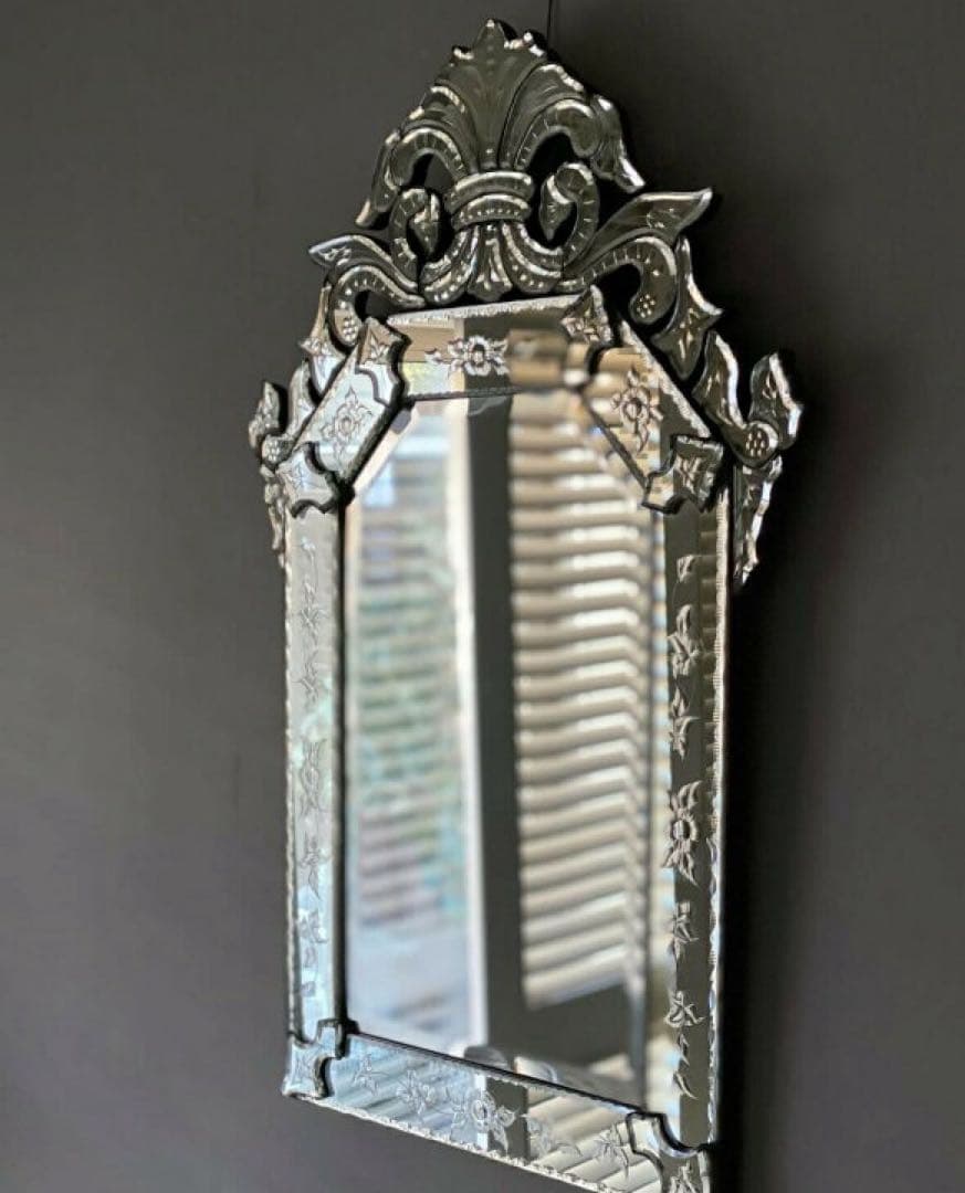 壁掛け鏡 壁掛けミラー アンティーク調ミラー　ブリリアント　在庫１点