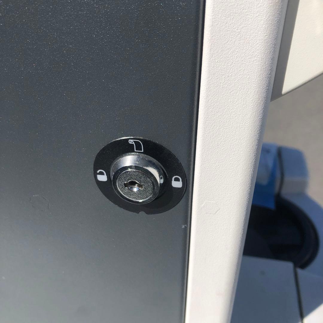 埼玉発　引き取り限定　券売機　POSIFLEX EK-2100 EK-2110