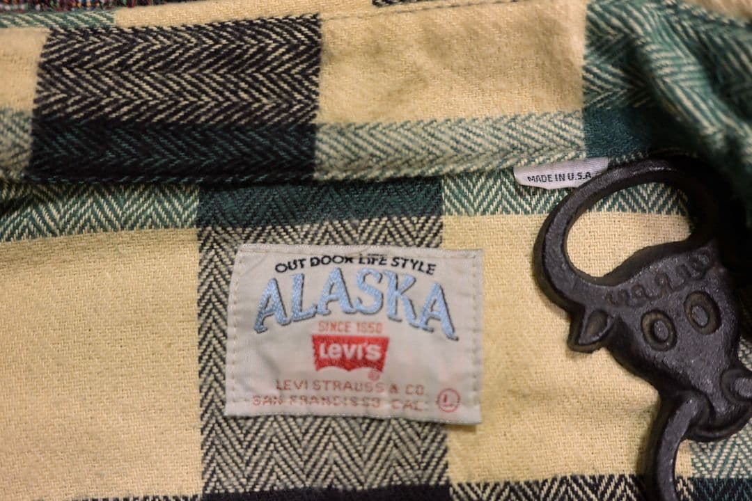 トップス Levi's ALASKA USA Made Turquoise Black !