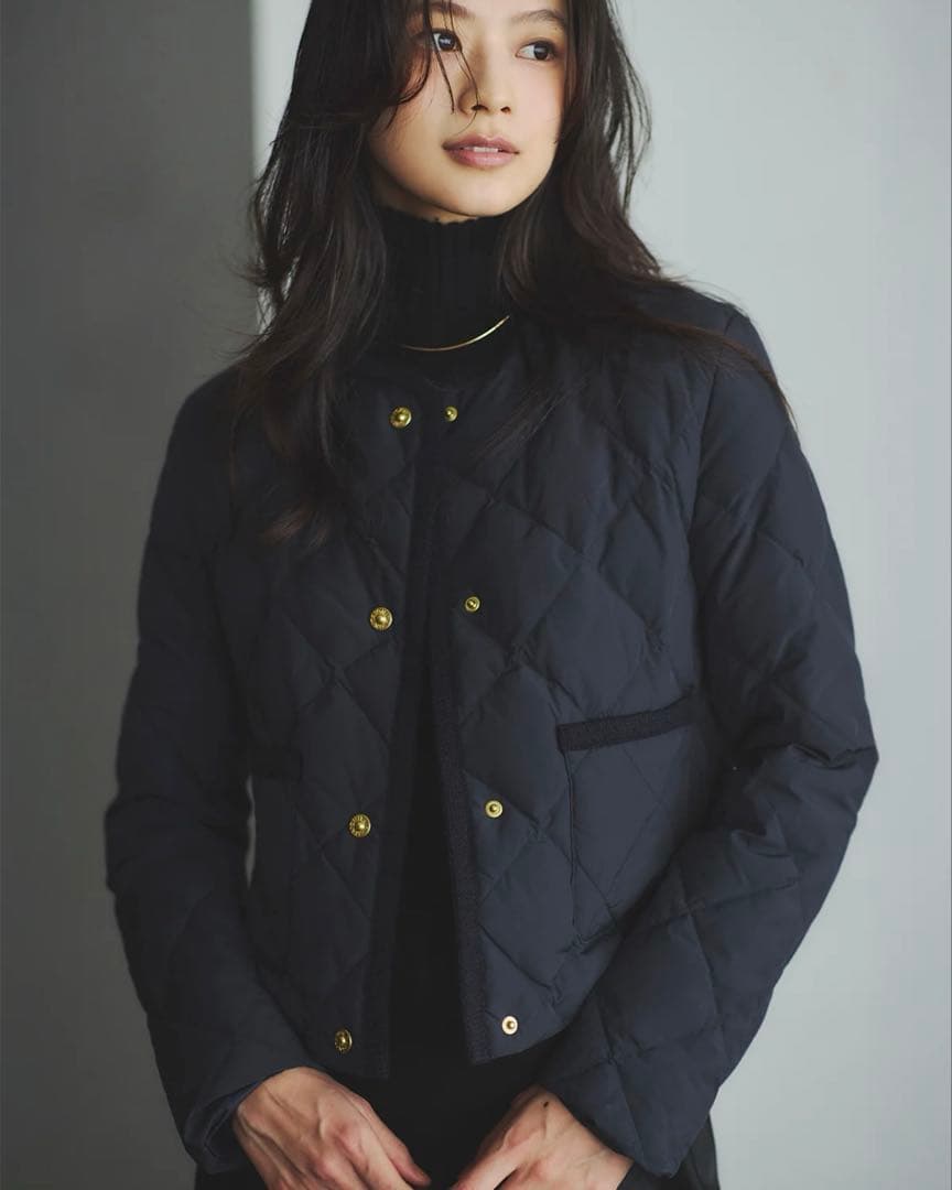 【新品未使用】TAION ノーカラーキルティングショートダウン ネイビー