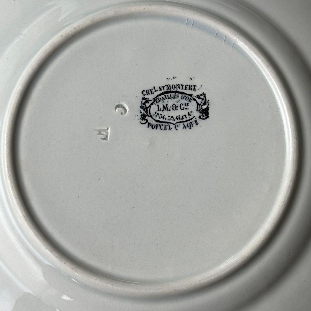 フランスアンティーク　クレイユモントロー　creil レリーフ　デザート皿
