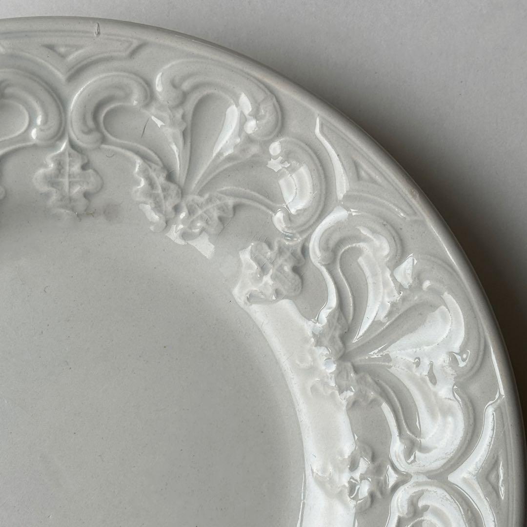 フランスアンティーク　クレイユモントロー　creil レリーフ　デザート皿