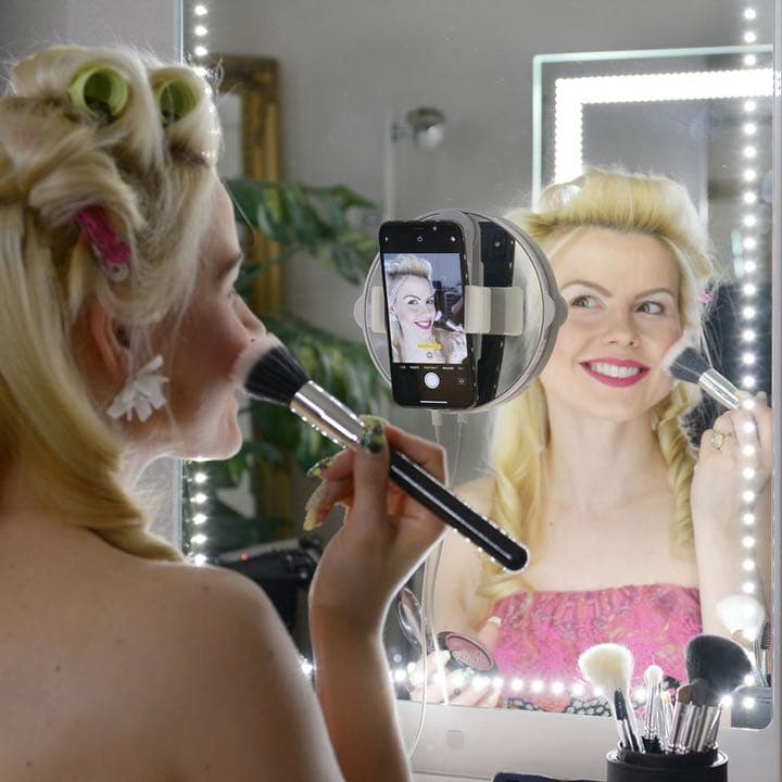 【新品ラスト一点】早い者勝ち✨プロドレッサー兼セルフィーミラー！