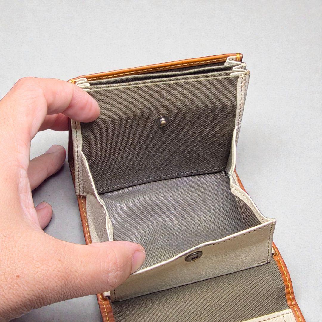 m+エムピウ　ミッレフォッリエ II P30　ナポリ