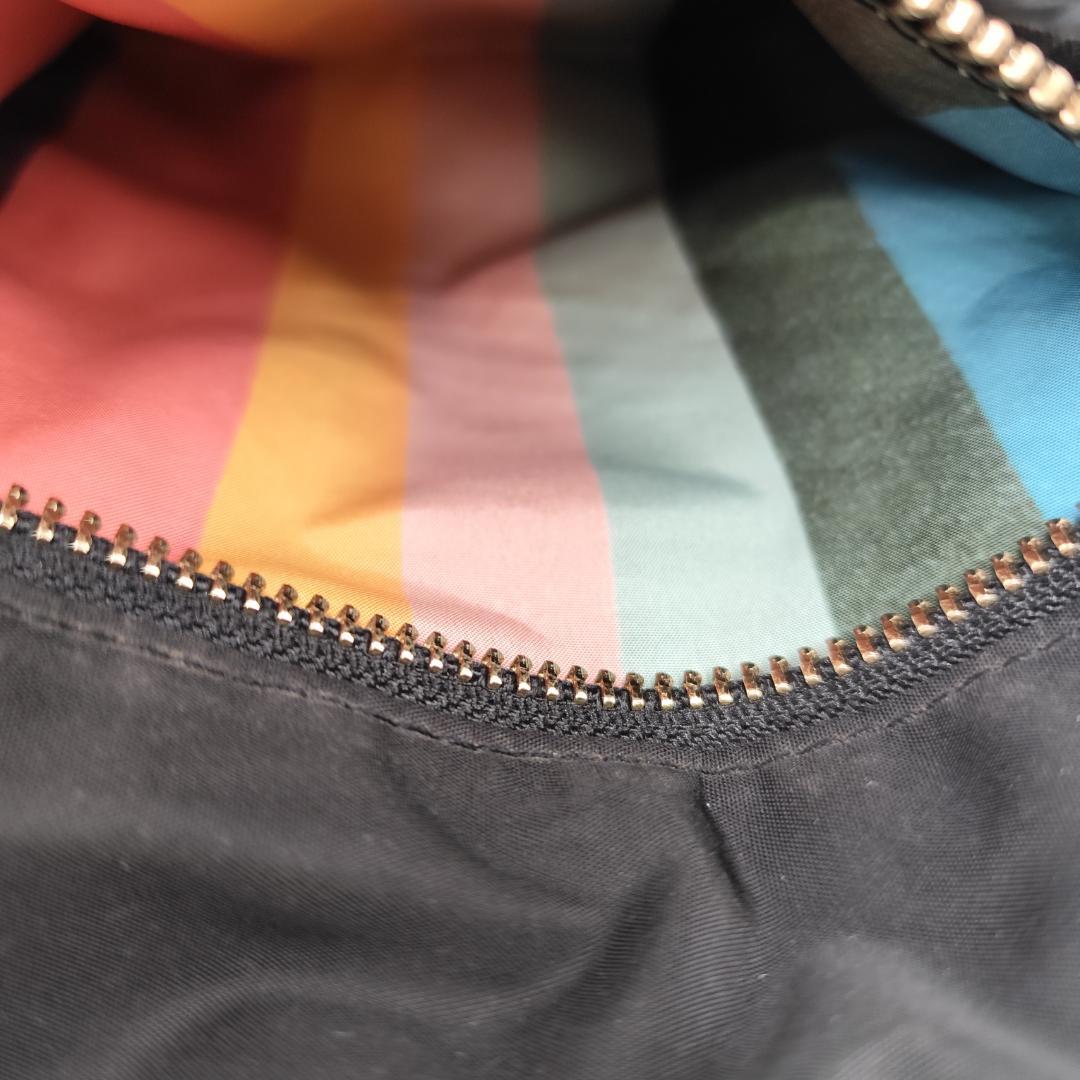 美品 Paul Smith ボディバッグ ショルダー 黒 マルチストライプ 軽量