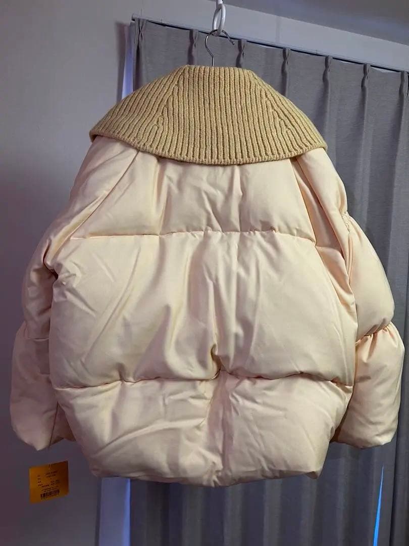 【新品】PINUE ボリュームスリーブダウン カスタード