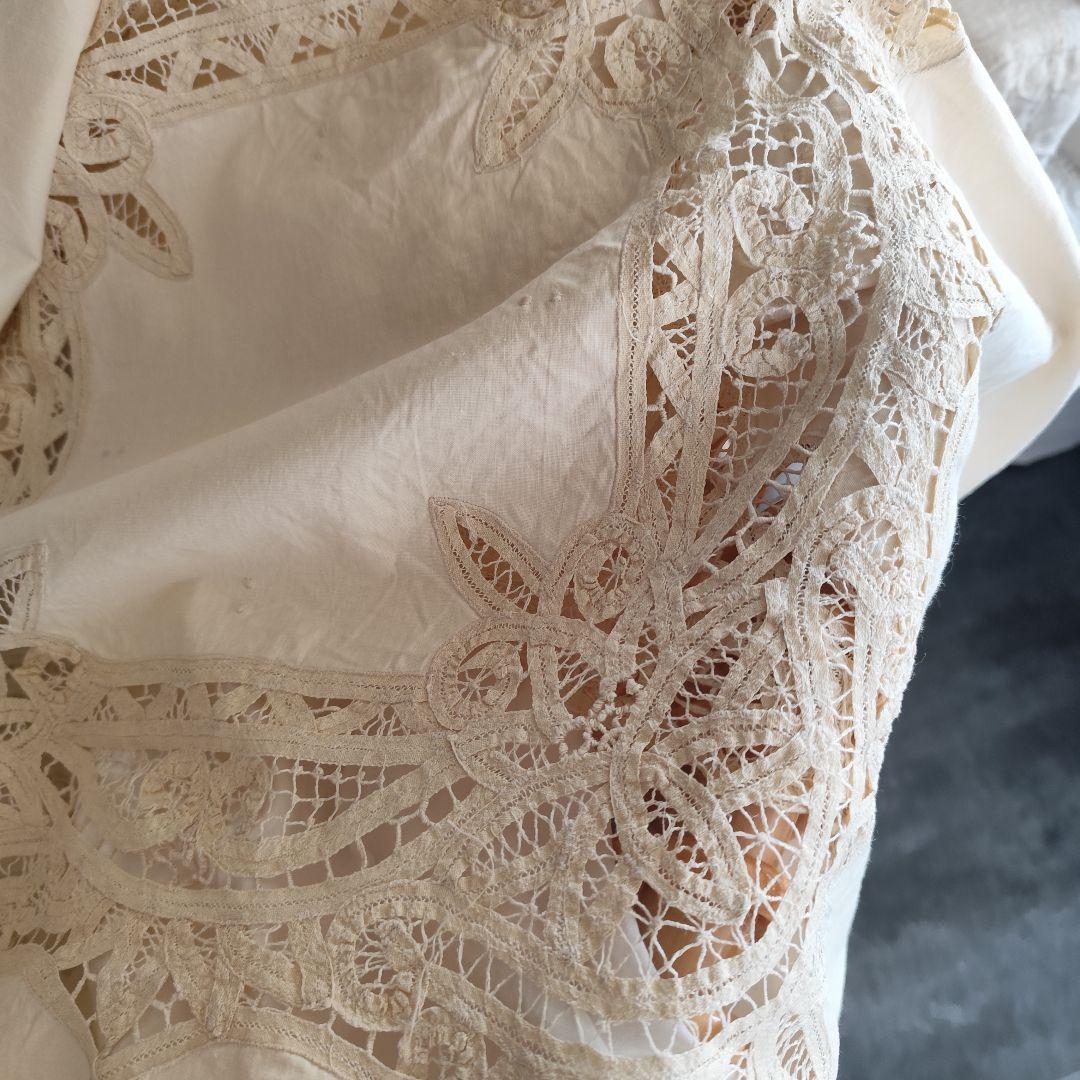 優しいオークル生成り＊Vintageバテンレース　円形クロス