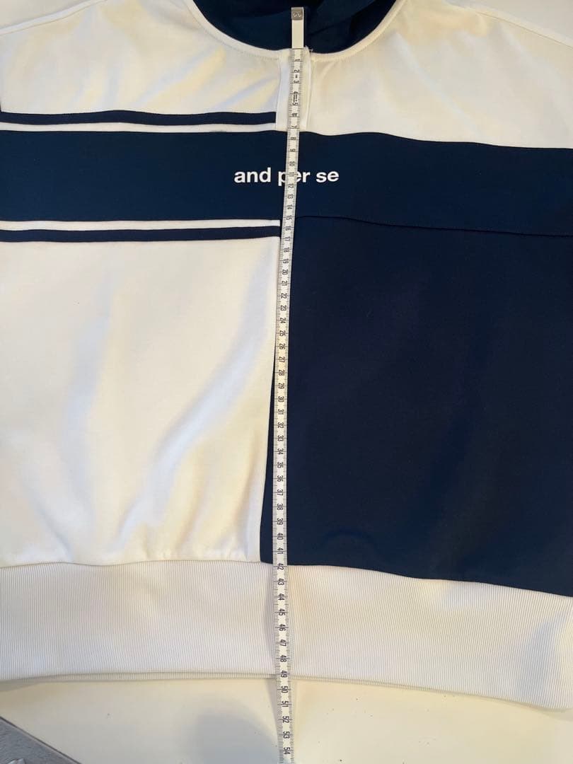 アンパスィ　and per se フーディー ネイビー/ホワイト