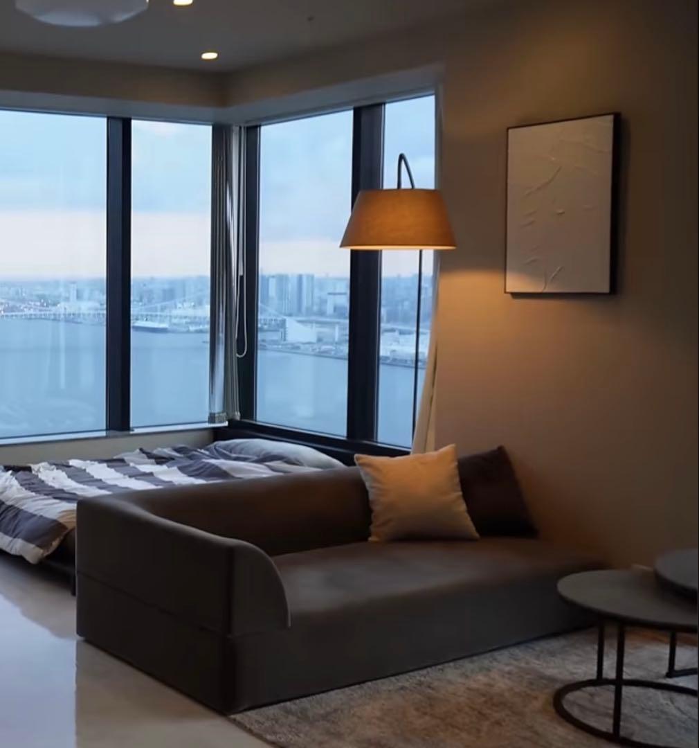 ソファ　arne hunt R モケット