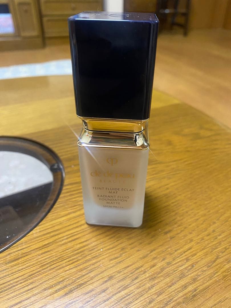 clé de peau♡ タンフリュイドエクラ　マット♡オークル20