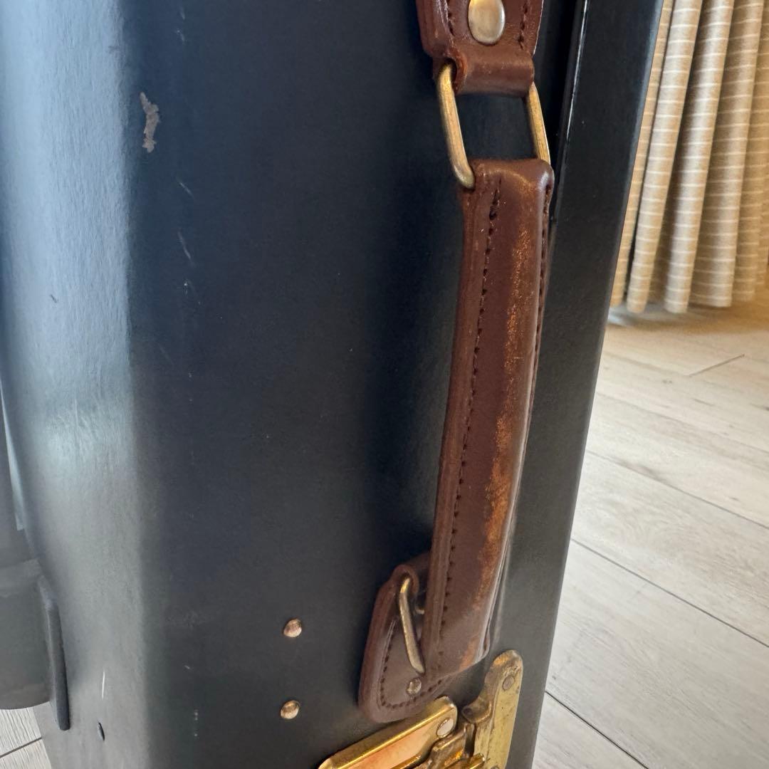 グローブトロッター　 黒　キャリーケース　20インチ　キャビンサイズ