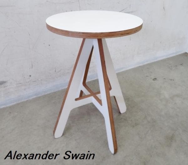 アレクサンダー・スウェイン■Aスツール■プライウッド■スツール/サイドテーブル